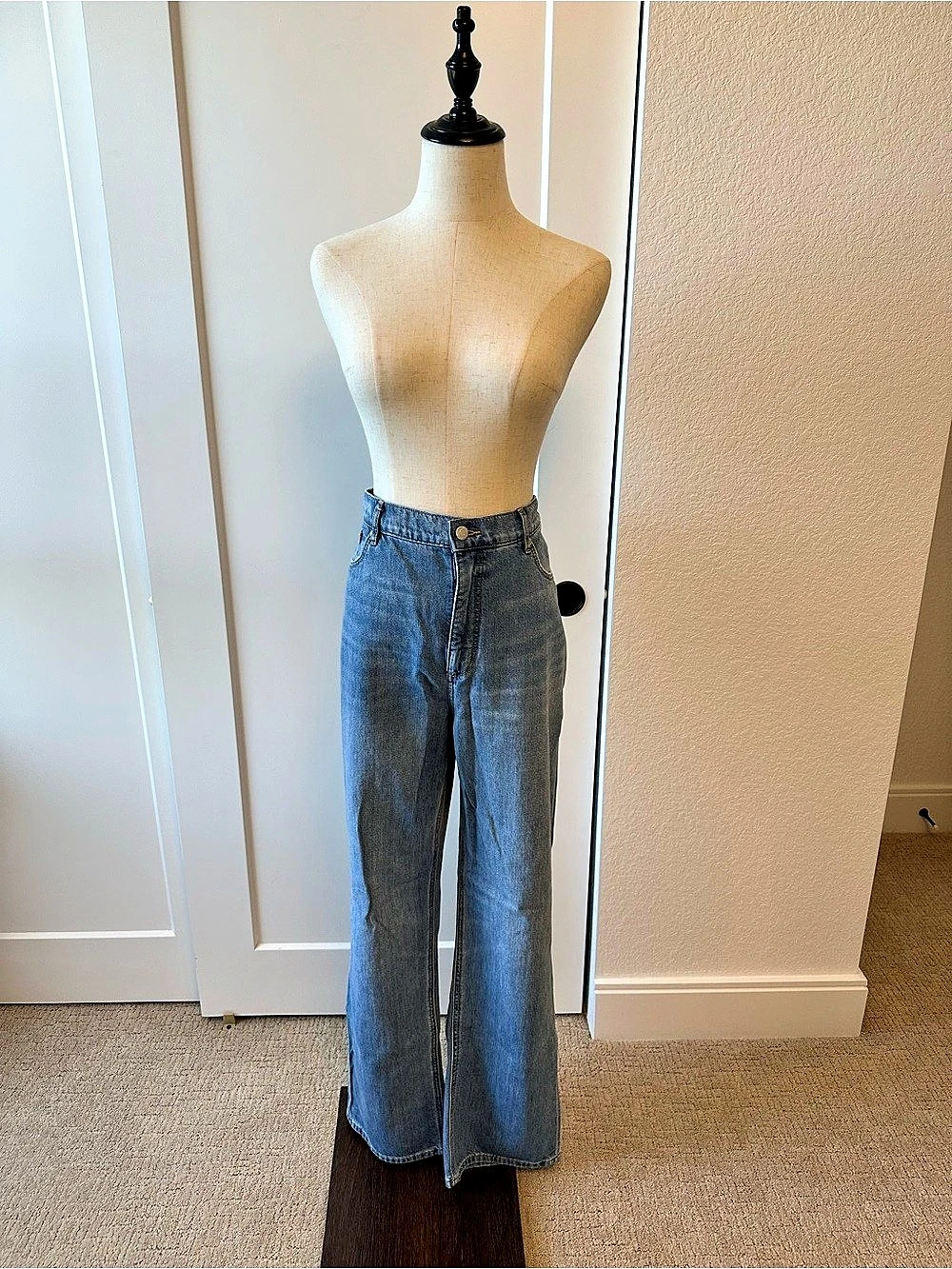 Vintage Wide-Leg Jeans